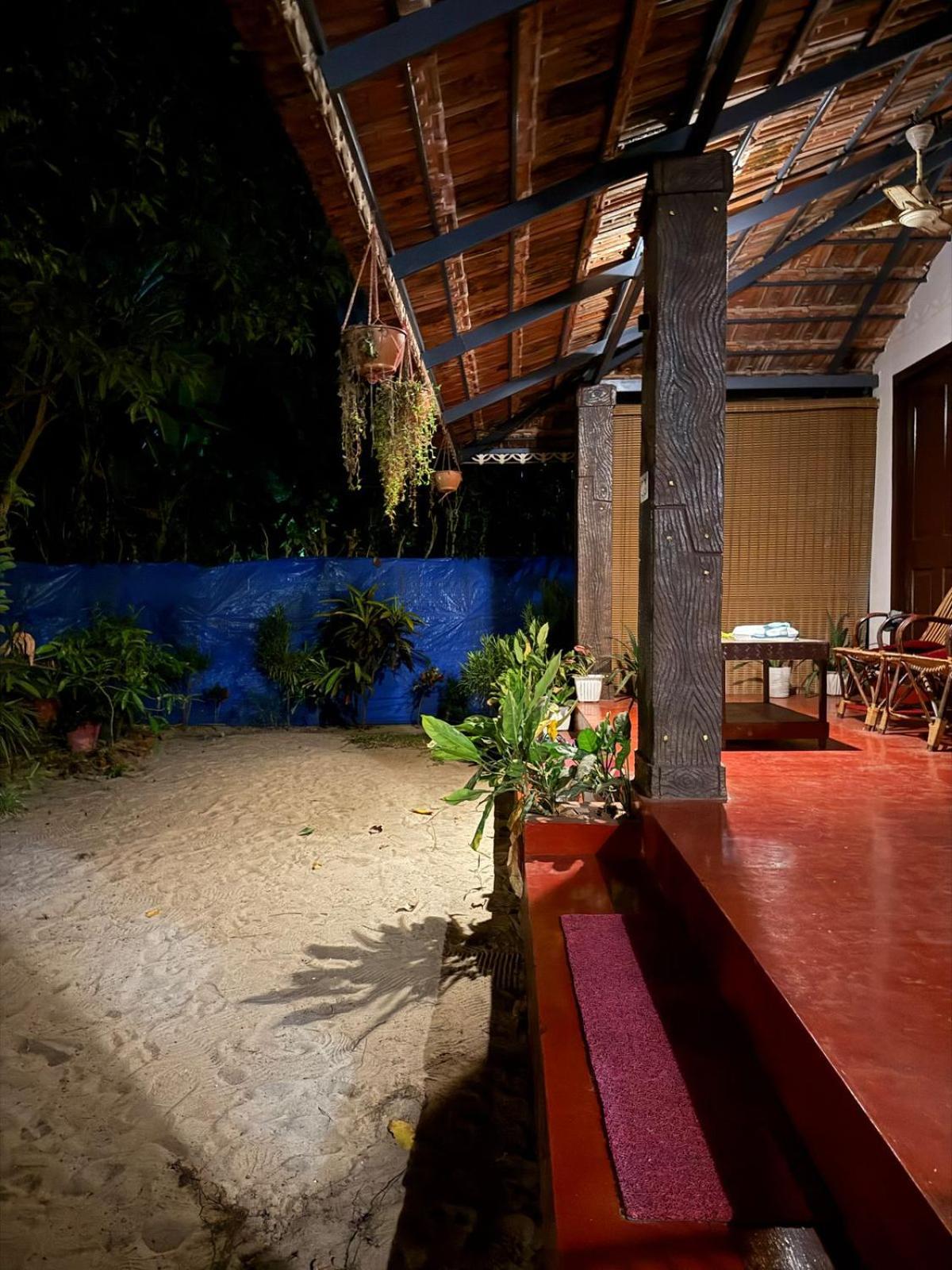 Marari Adonis Beach Villa 马拉利库兰 外观 照片