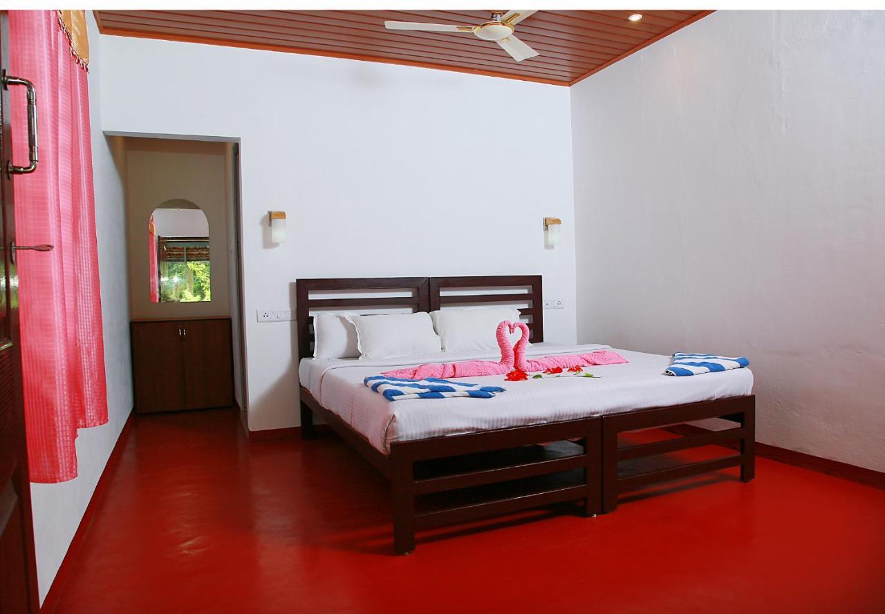 Marari Adonis Beach Villa 马拉利库兰 外观 照片