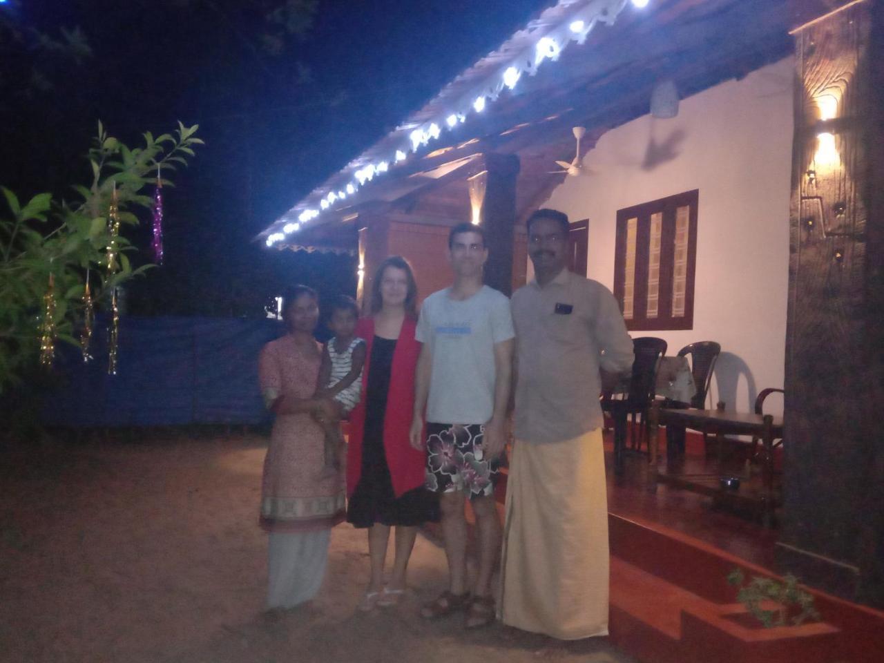 Marari Adonis Beach Villa 马拉利库兰 外观 照片